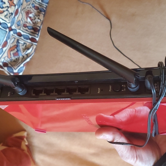 Netgear wifi extender - Picture 2 of 2